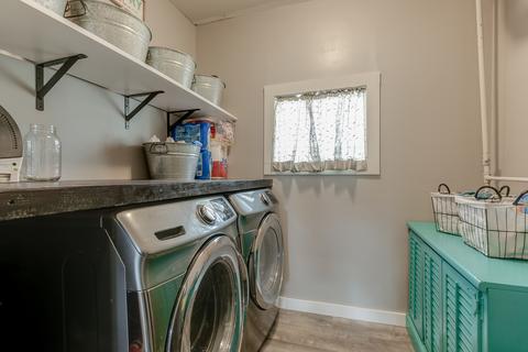 2411 Bittersweet Ave, Holiday Hills, IL 60051 photo 21