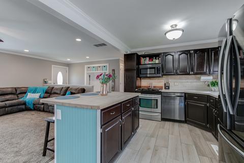 2411 Bittersweet Ave, Holiday Hills, IL 60051 photo 11