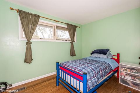 404 Bridle Ln, Wheaton, IL 60187 photo 10