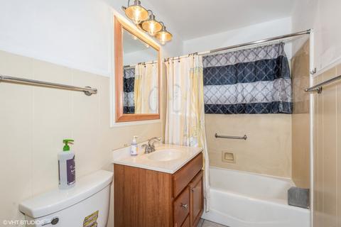 404 Bridle Ln, Wheaton, IL 60187 photo 13