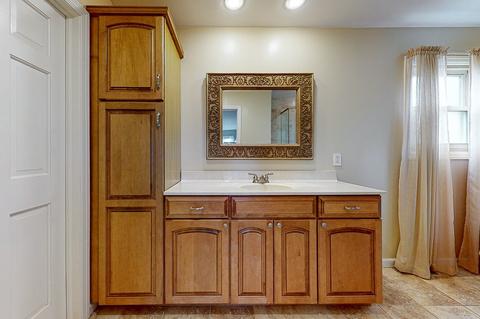 3820 Bordeaux Dr, Hoffman Estates, IL 60192 photo 17