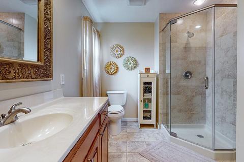 3820 Bordeaux Dr, Hoffman Estates, IL 60192 photo 18
