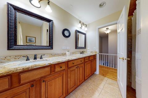3820 Bordeaux Dr, Hoffman Estates, IL 60192 photo 23