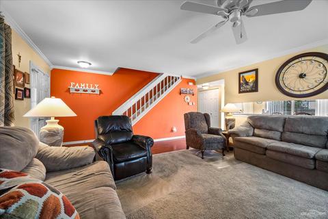 711 Mariner Ct, Elgin, IL 60120 photo 6
