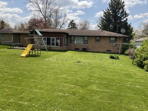 404 W Delaware St, Dwight, IL 60420 photo 2