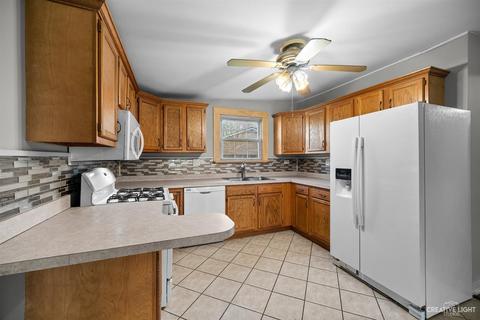 208 E 9th St, Sandwich, IL 60548 photo 4