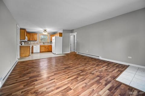 208 E 9th St, Sandwich, IL 60548 photo 3