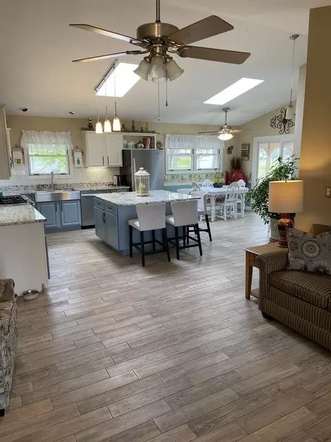 429 S Main St, Seneca, IL 61360 photo 16