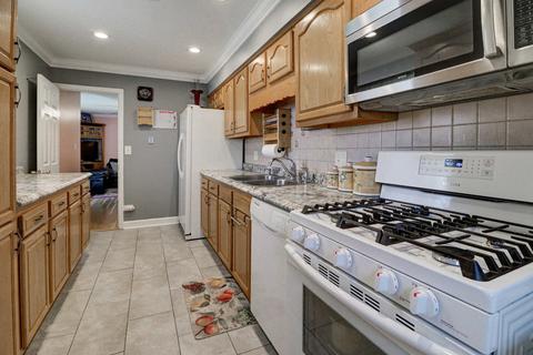351 Maureen Dr, Wheeling, IL 60090 photo 11
