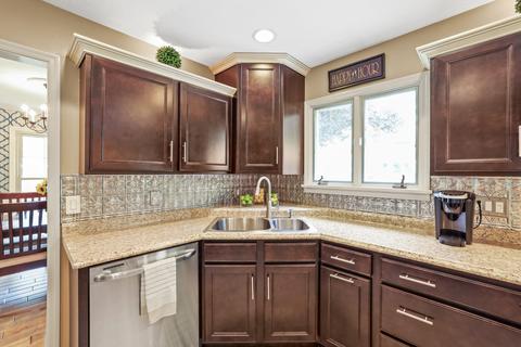 1014 Devonshire Dr, Champaign, IL 61821 photo 22