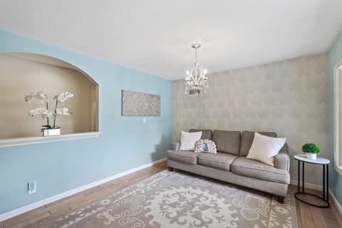 1014 Devonshire Dr, Champaign, IL 61821 photo 11