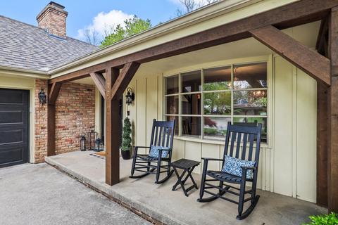 1014 Devonshire Dr, Champaign, IL 61821 photo 5