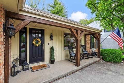 1014 Devonshire Dr, Champaign, IL 61821 photo 4