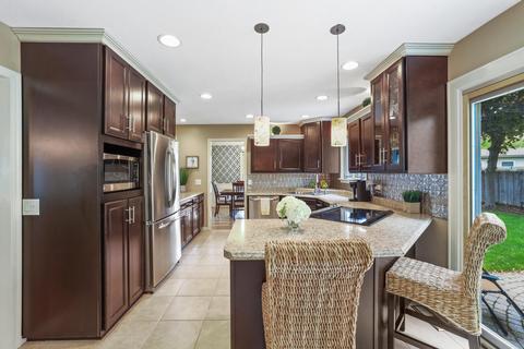 1014 Devonshire Dr, Champaign, IL 61821 photo 21