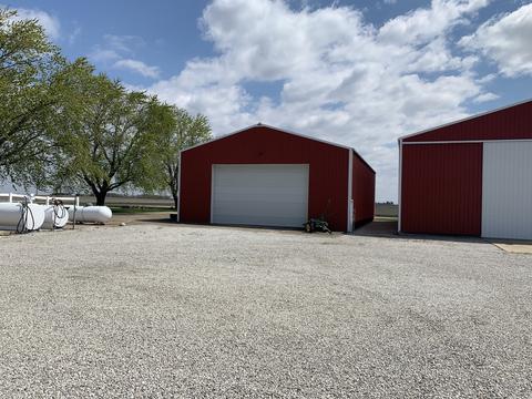 21500 Airport Rd, Weldon, IL 61882 photo 19
