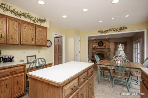 1200 Eagle Ct, Wheaton, IL 60189 photo 11