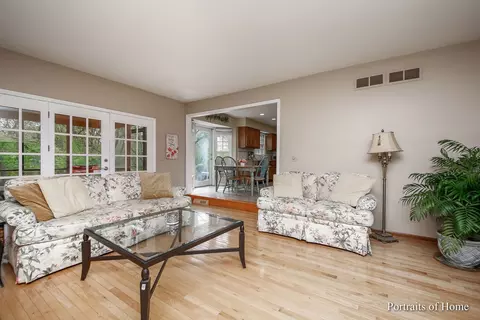 1200 Eagle Ct, Wheaton, IL 60189 photo 14
