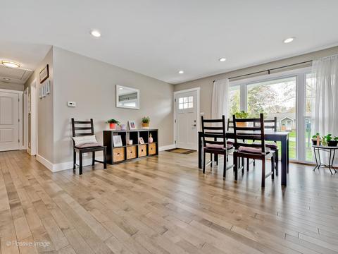 99 E Walnut Ave, Des Plaines, IL 60016 photo 5