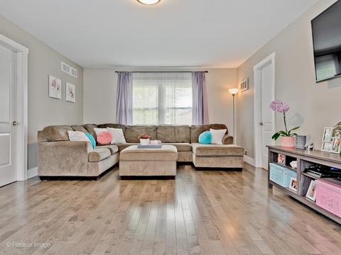 99 E Walnut Ave, Des Plaines, IL 60016 photo 13