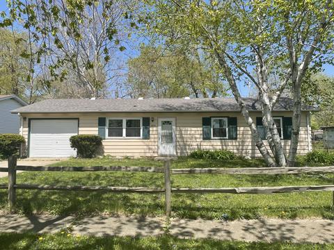 1604 Comanche Dr, Champaign, IL 61821 photo 1