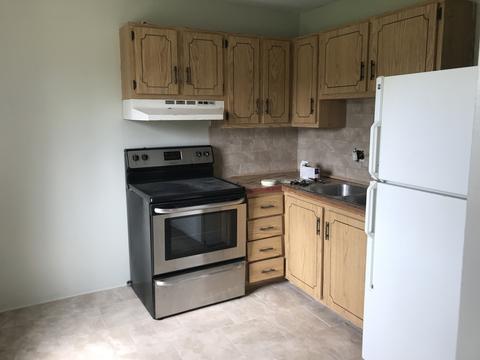 1371 Monomoy St #E2, Aurora, IL 60506 photo 4