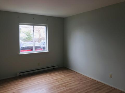 1371 Monomoy St #E2, Aurora, IL 60506 photo 8
