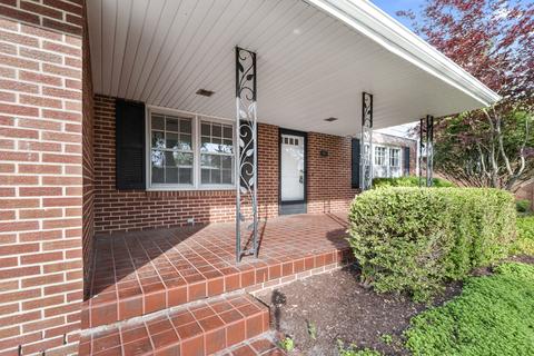 1904 Augusta Dr, Champaign, IL 61821 photo 3
