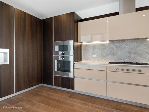 363 E Wacker Dr #2001, Chicago, IL 60601 photo 11