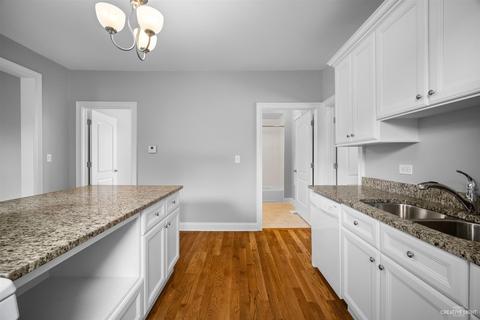 307 E State St, Geneva, IL 60134 photo 8
