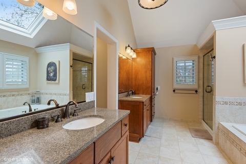 2010 Chatham Dr, Wheaton, IL 60189 photo 21