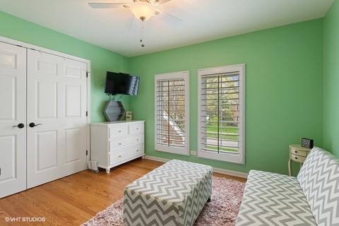 2010 Chatham Dr, Wheaton, IL 60189 photo 14