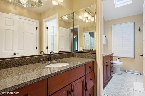 2010 Chatham Dr, Wheaton, IL 60189 photo 23