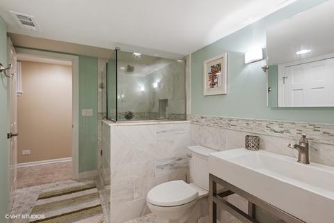 2010 Chatham Dr, Wheaton, IL 60189 photo 22