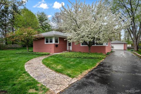1318 Nelson Cir, Wheaton, IL 60189 photo 1