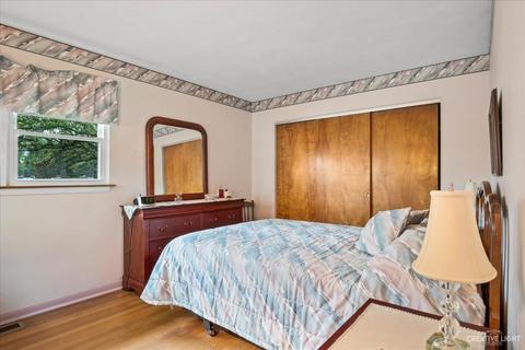 1318 Nelson Cir, Wheaton, IL 60189 photo 11