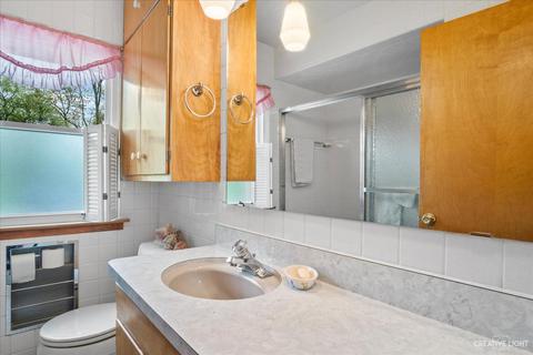 1318 Nelson Cir, Wheaton, IL 60189 photo 13