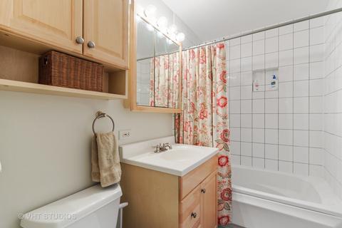 311 Elm St, Wheaton, IL 60189 photo 12