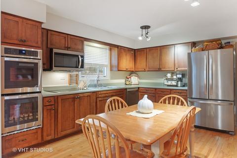 311 Elm St, Wheaton, IL 60189 photo 7