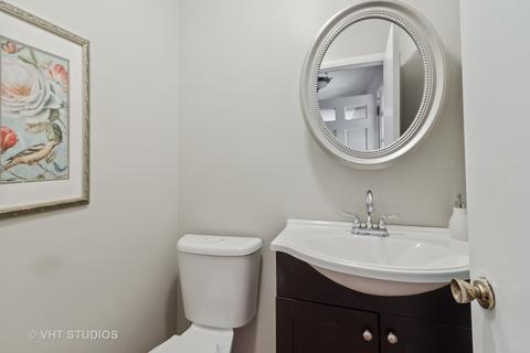 311 Elm St, Wheaton, IL 60189 photo 9