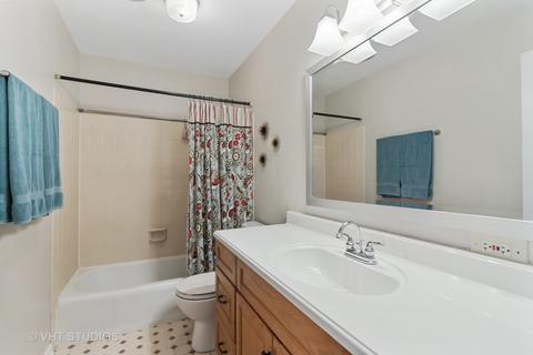 311 Elm St, Wheaton, IL 60189 photo 17