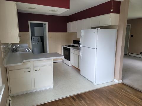916 Warren St, Chenoa, IL 61726 photo 3
