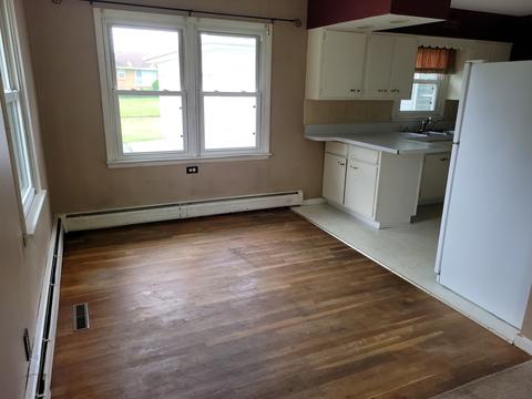 916 Warren St, Chenoa, IL 61726 photo 4