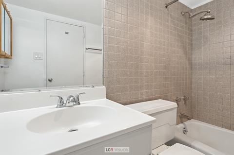 175 E Delaware Pl #7901, Chicago, IL 60611 photo 12