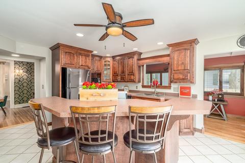 417 E Chapin St, Morris, IL 60450 photo 3
