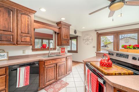 417 E Chapin St, Morris, IL 60450 photo 5