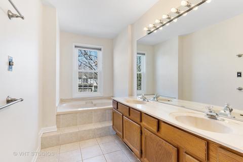 4523 Opal Dr, Hoffman Estates, IL 60192 photo 10