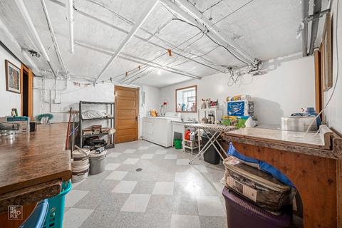 7143 S Fairfield Ave, Chicago, IL 60629 photo 13
