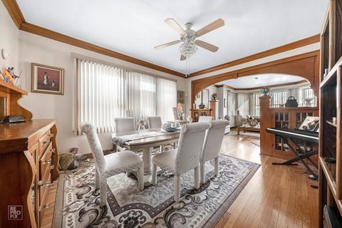 7143 S Fairfield Ave, Chicago, IL 60629 photo 3