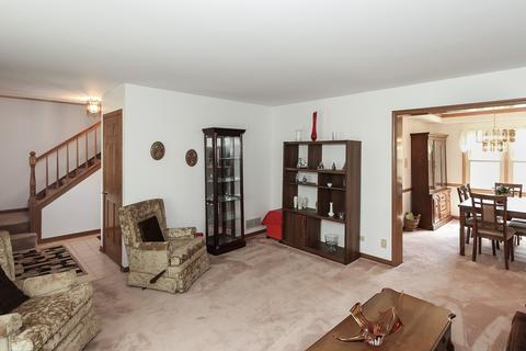 751 Falmore Dr, Bartlett, IL 60103 photo 6