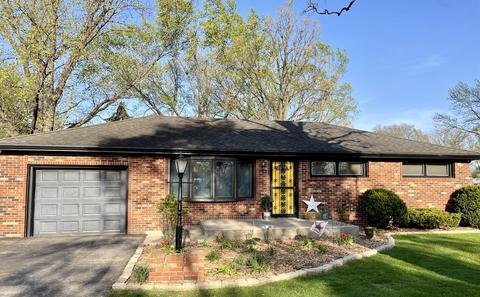 875 N Vaughn Dr, Kankakee, IL 60901 photo 1